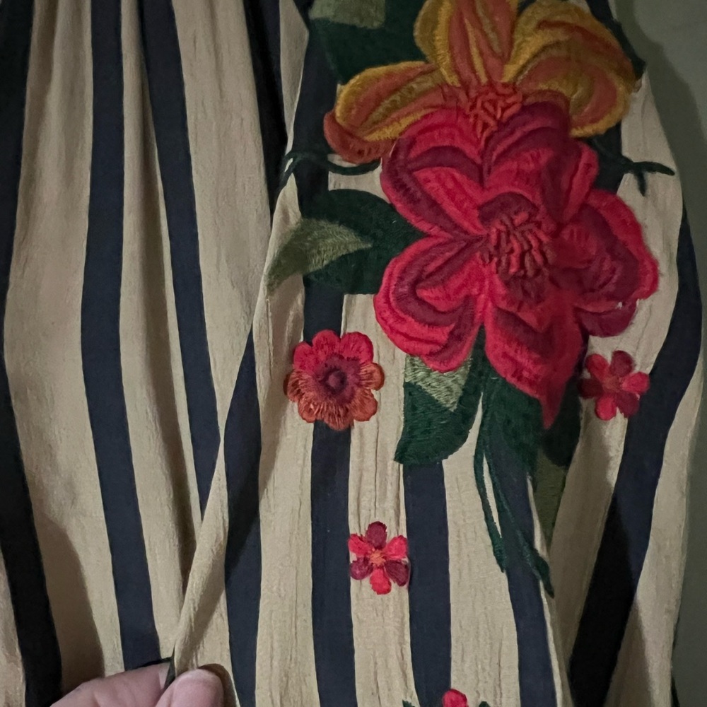 Akemi & Kin Manuela Striped Blouse - Picture 5 of 6